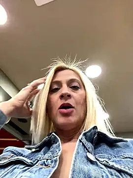 HOTLadyluna's Webcam Show