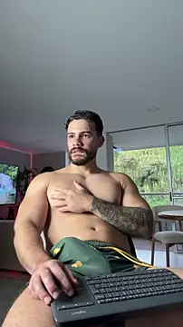 Valenthino_Salvatore 라이브 XXX 채팅
