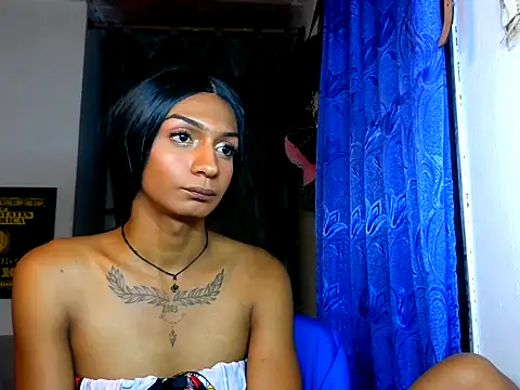 Alexxasexy: διαδικτυακό σόου στην κάμερα