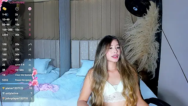 EmilyJohnsoonのライブXXXチャット