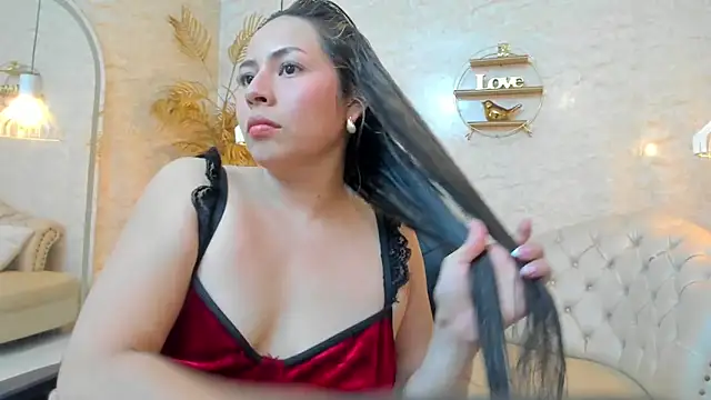CAAMII_SWEETT's Webcam Show