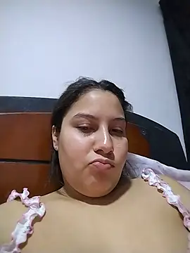 esmeralda_jadees Obrolan Langsung XXX