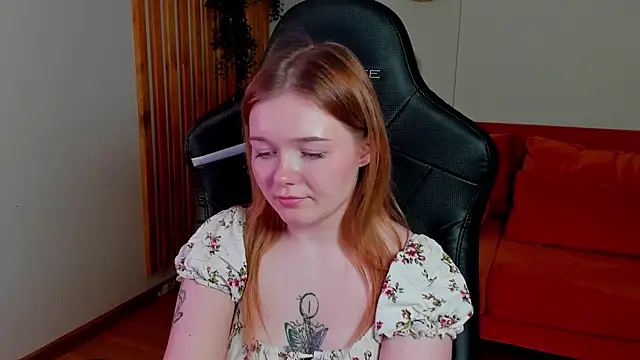 ElinaVale's Webcam Show