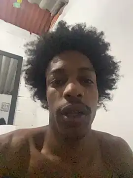 Larry-n-clouds Show Webcam