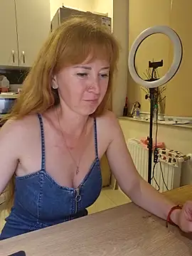 XXX chat uživo modela LanaBananaa_