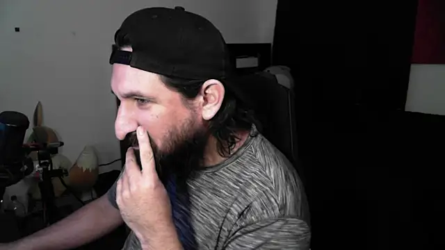 DevilPup75_'s Webcam Show