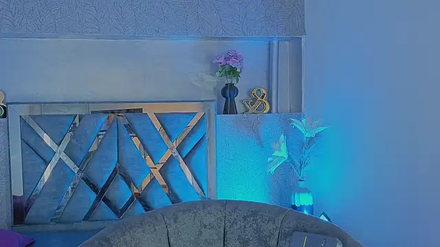 nova_salvatore Show Webcam