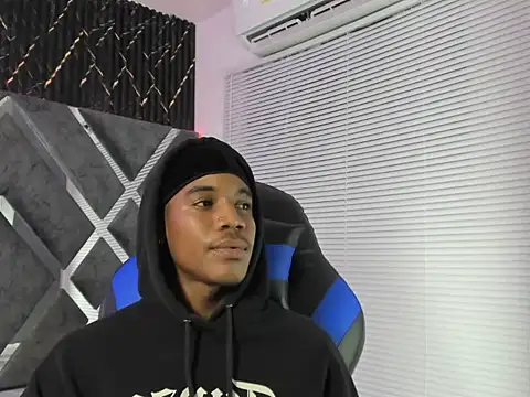 Онлайн чат XXX axel_silva4