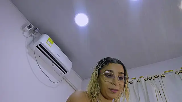 vennuss19 live XXX chat