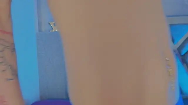 Chat +18 de nova_salvatore ao vivo