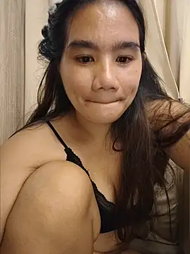 Kissy07 Adlı Modelin Canlı XXX Sohbeti