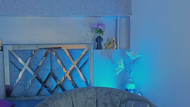 Chat +18 de nova_salvatore ao vivo