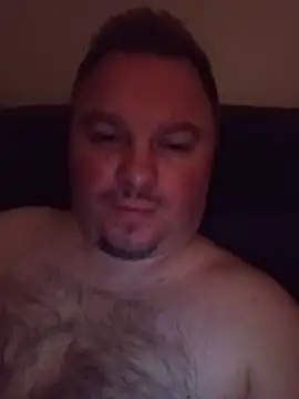 Show modela JayGirthy36 na web-kameri