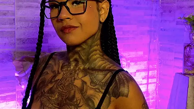 xbigpeach Adlı Modelin Canlı XXX Sohbeti
