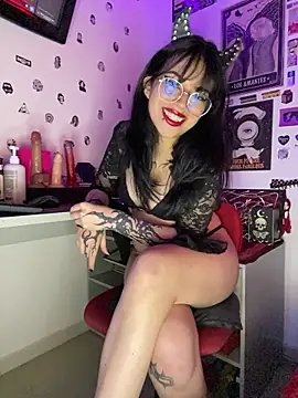 neo_vampy Adlı Modelin Canlı XXX Sohbeti