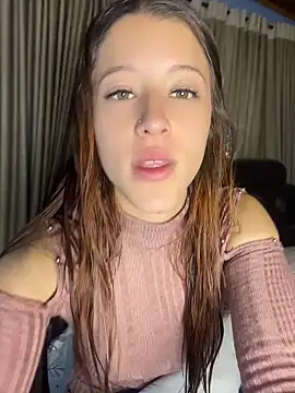 Ally_sunnn élő XXX-chatje