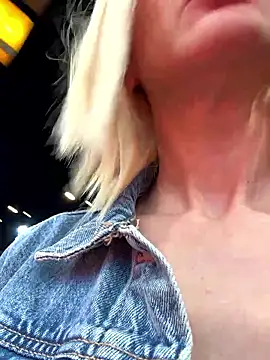 Онлайн чат XXX HOTLadyluna
