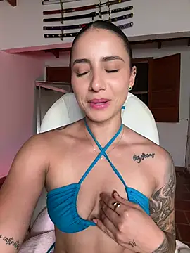 Ale_Lewis Chat XXX in diretta