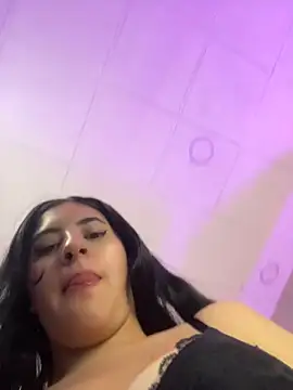Maggiee_1 Adlı Modelin Canlı XXX Sohbeti