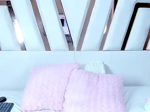 MiaKleinX's Live XXX Chat
