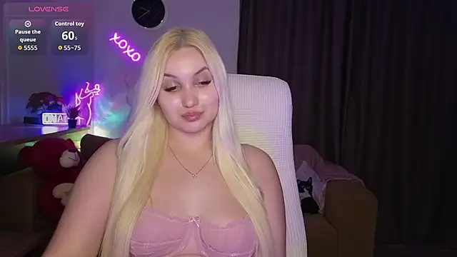 adrelaxinan Live XXX chat