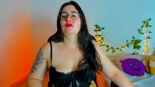 Susan_Foxx Chat XXX in diretta