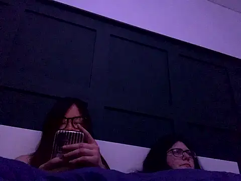 cherryblitz1's Live XXX Chat