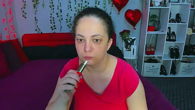 Chatroom XXX en direct de DarlingMilf