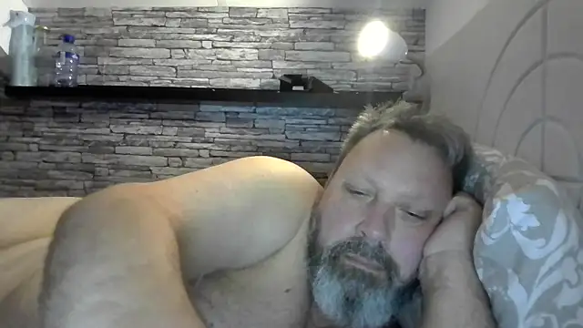 Онлайн чат XXX BigMan738@xh