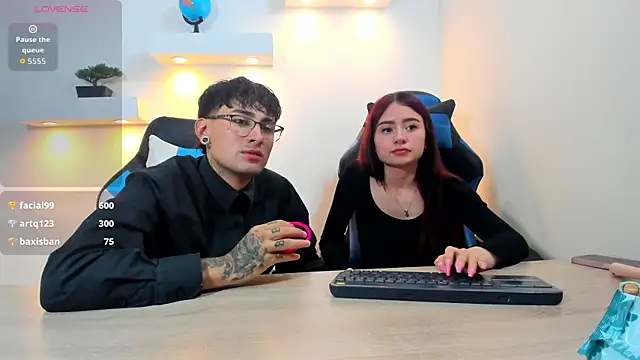 Kenji_n_Rousse's Live XXX Chat
