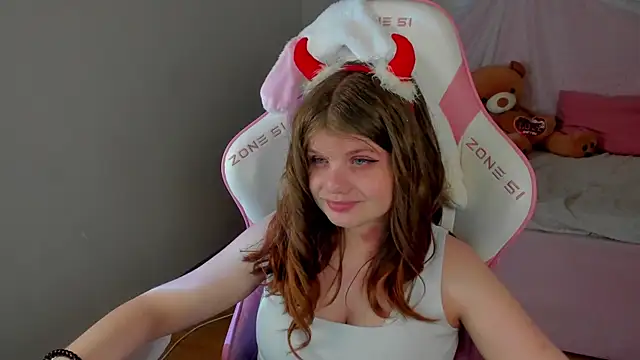 ChloeHalses' Live XXX Chat