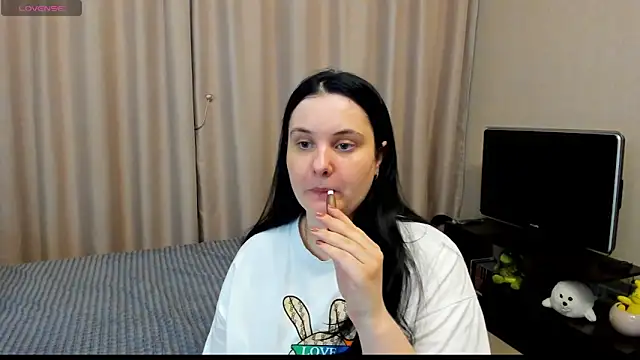 XXX chat uživo modela AlanaBrox