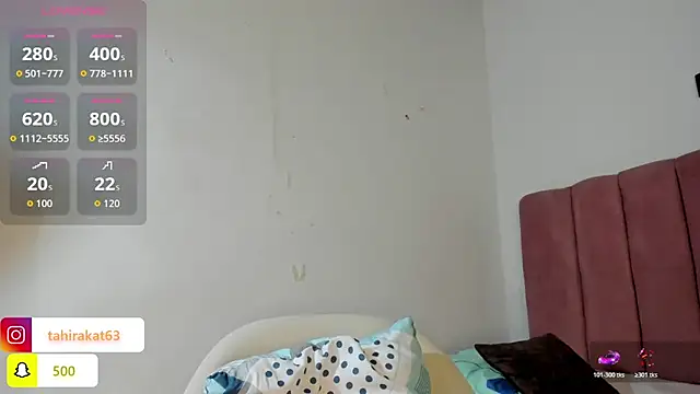 Tahira_21_ Show in webcam