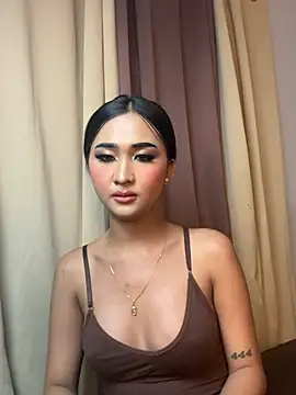 Chat +18 de Diannellove ao vivo