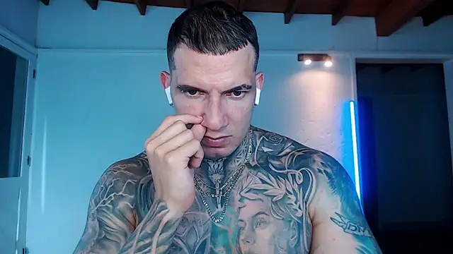 Shane_Clay Show Webcam