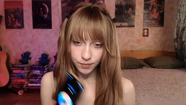 Chat +18 de Friendly_Ellie ao vivo