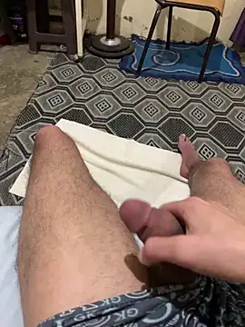 Bouzeb_48 élő XXX-chatje