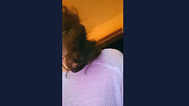 Ariadna_Shy's Live XXX Chat