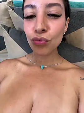 luvely_unique_ Live XXX-Chat