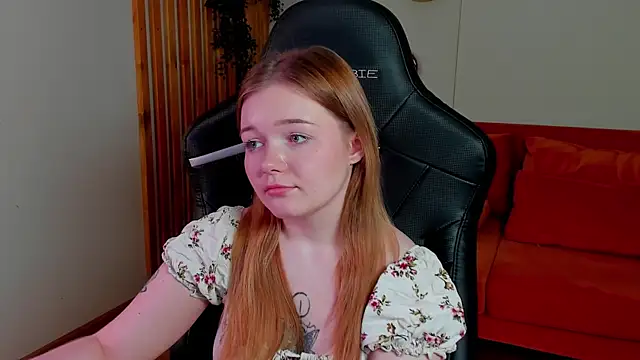 ElinaVale Live XXX-Chat