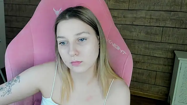 Chatroom XXX en direct de TinnaBurton