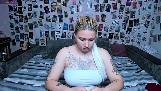 XXX chat uživo modela x_Ulya1cutex