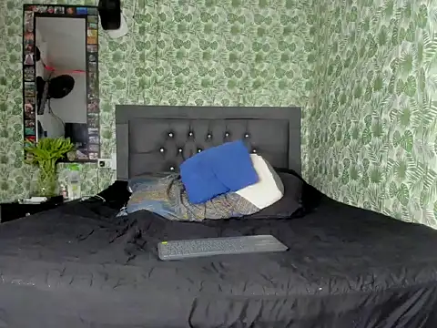 Kofi_exotic_2 Show in webcam