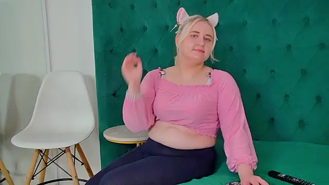 Chat XXX en directo de LioraArdyn