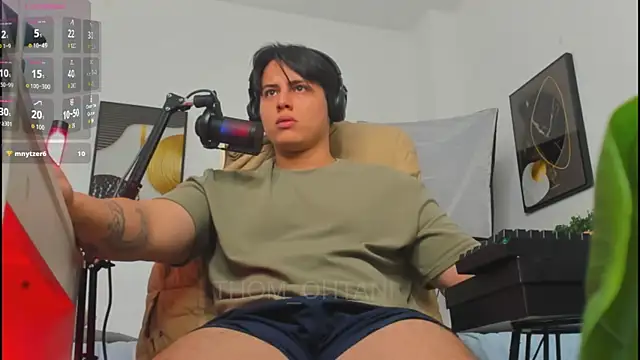 Czat XXX na żywo – Thom_Ohtani