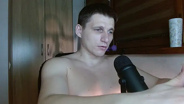 Вебкам-шоу Poliglotjoe1