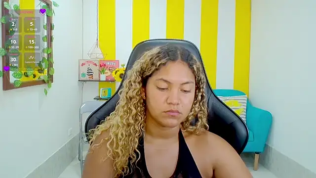 Cristal_War live XXX chat