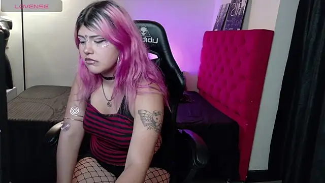 aurora_winslow Adlı Modelin Canlı XXX Sohbeti