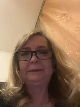 Irina2909@xh – Naživo XXX chat