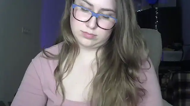 Chat +18 de SeasonalSomeone ao vivo